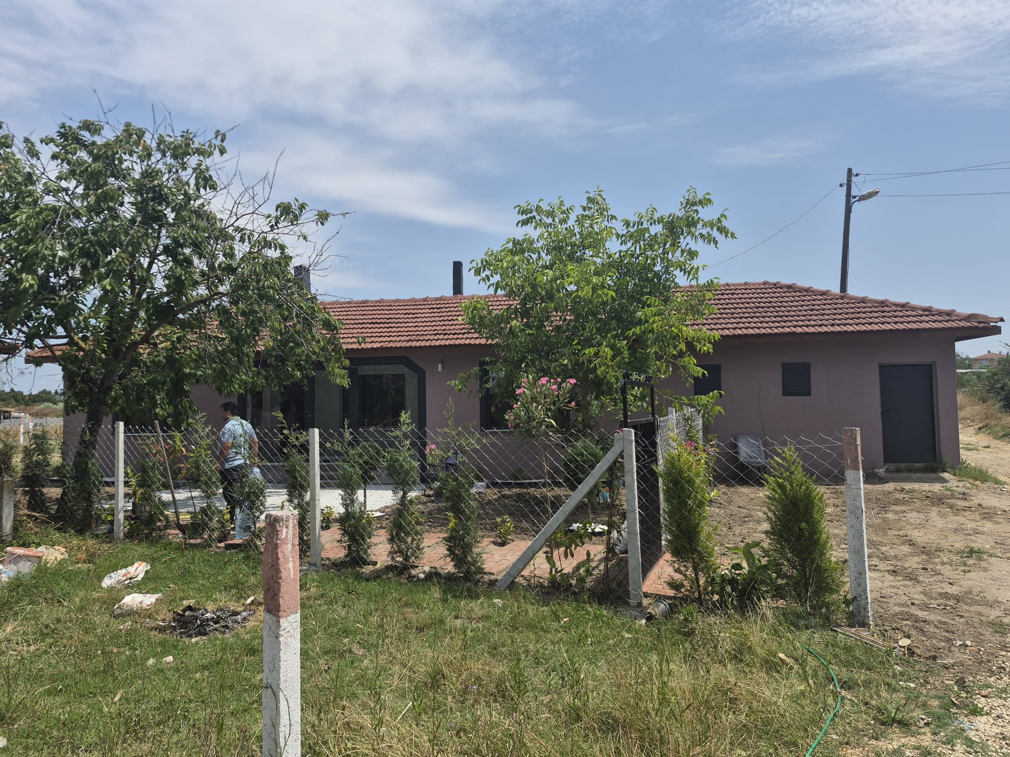 TEKİRDAĞ SARAY GÖÇERLER MUAZZAM BAHÇE İÇİNDE TADİLATI YAPILMIŞ MASRAFSIZ KÖYEVİ 258 M2