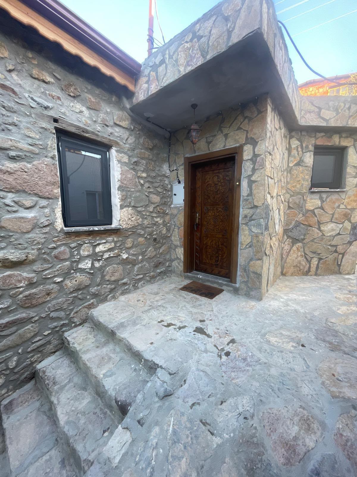 Çanakkale Ayvacık Kösedere Satılık Taş Ev | 255 m² Arsa
